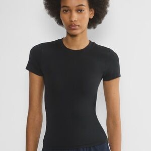 Sunday Best Black Smooth Seamless Willow T-Shirt